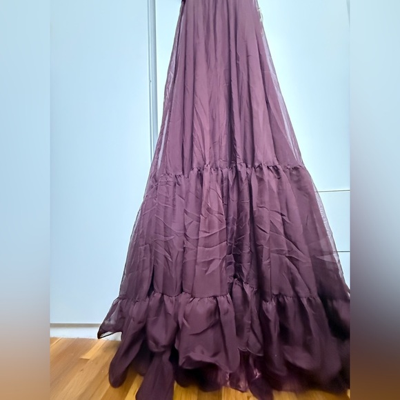 NWT | Mac Duggal Bordeaux 67911 Ruffle Tiered Cut-Out Chiffon Gown Size 8 - Picture 9 of 14